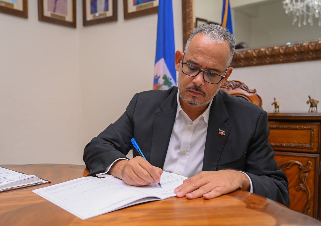 Alix Didier Fils-Aimé, premier ministre 