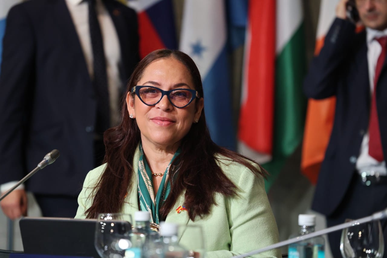 Raina Forbin représente Haïti au Dialogue ministériel de l’OCDE à Madrid