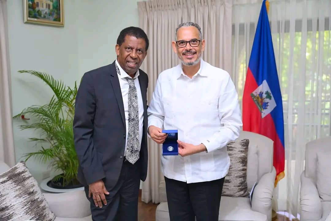 Le Premier ministre Alix Didier Fils-Aimé a reçu l’académicien Dany Laferrière