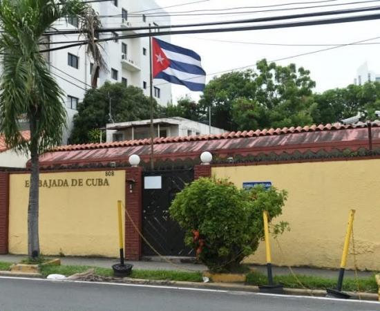 Des diplomates cubains quittent l’ambassade à Saint-Domingue à l’expiration de l’ultimatum dominicain