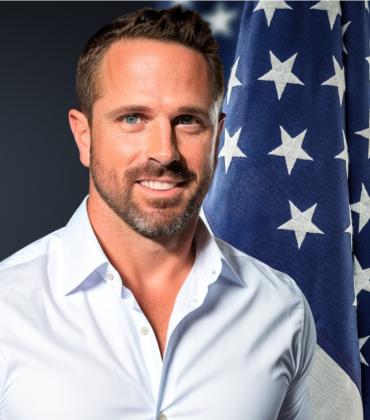 Austin Holmes, amb des USA en Haïti 